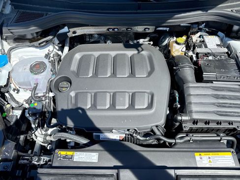Used 2026 Volkswagen Tiguan SEL R-Line AWD/4WD image 13