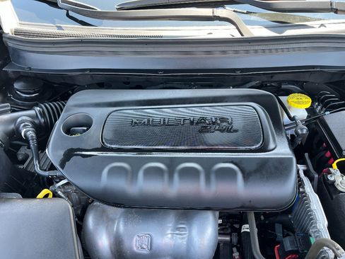 Used 2021 Jeep Cherokee Latitude Plus image 44