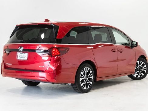 Used 2026 Honda Odyssey Elite image 34