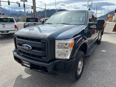 Used 2016 Ford F250 XL w/ Power Equipment Group AWD/4WD image 4