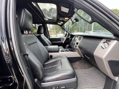 Used 2017 Ford Expedition Limited w/ Equipment Group 301A AWD/4WD image 15