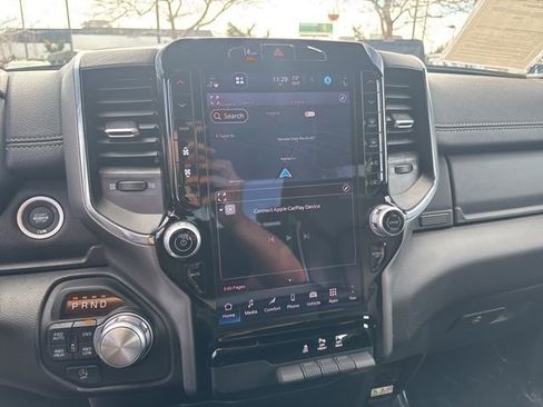 Used 2025 RAM 1500 Laramie image 22