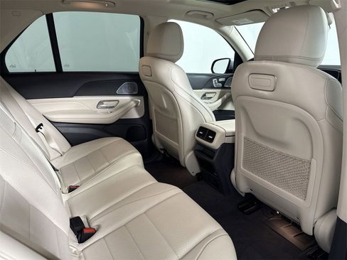 Used 2020 Mercedes-Benz GLE 350 4MATIC image 25