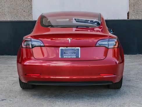 Used 2018 Tesla Model 3 Long Range RWD image 9