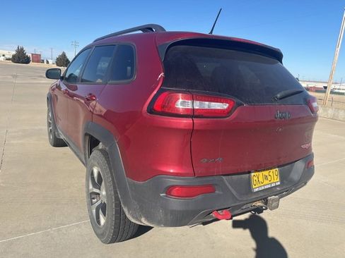 Used 2015 Jeep Cherokee Trailhawk w/ Cold Weather Group image 7