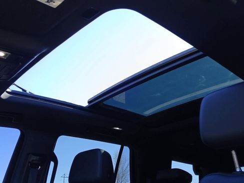 Used 2021 Chevrolet Tahoe LT w/ LT Signature Package image 47