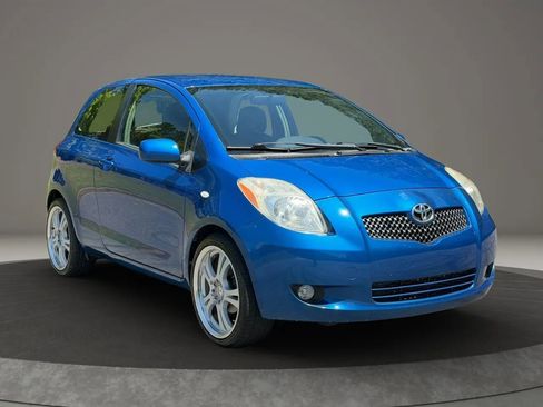 Used 2008 Toyota Yaris S FWD image 3