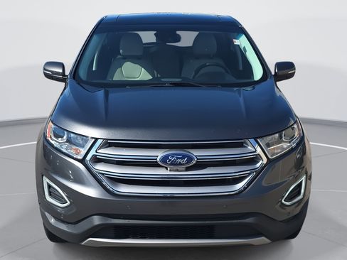Used 2018 Ford Edge Titanium w/ Equipment Group 302A image 2