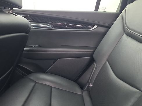 Used 2020 Cadillac XT6 Premium Luxury AWD/4WD image 11