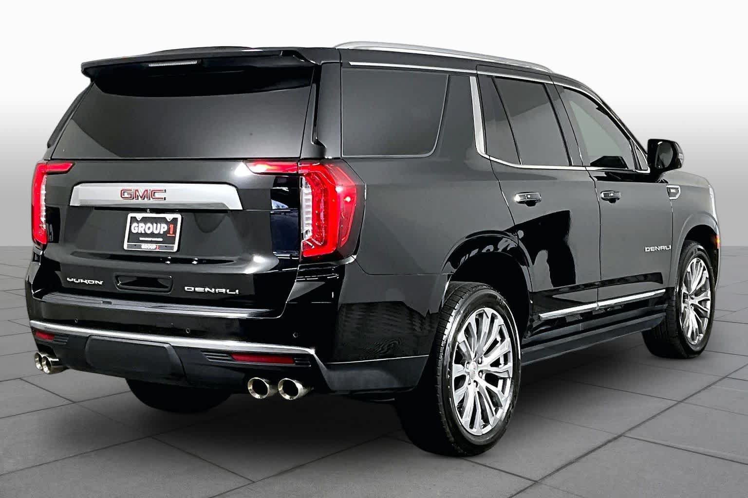 Used 2022 GMC Yukon Denali AWD/4WD image 12