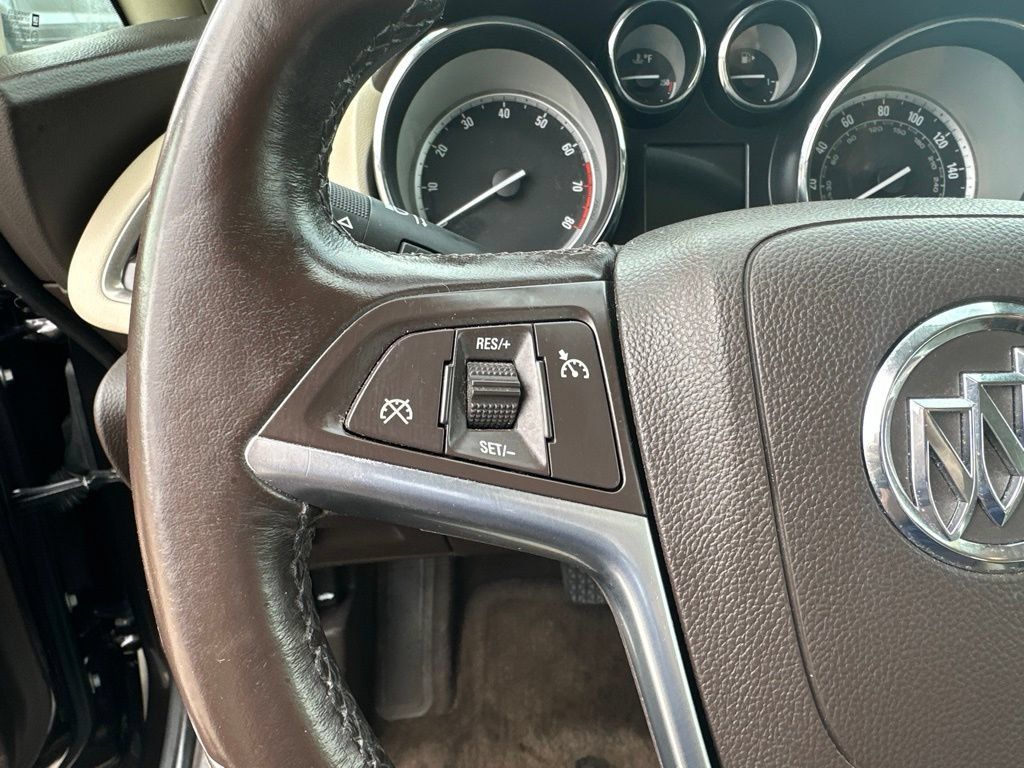 Certified 2013 Buick Verano Convenience FWD image 12