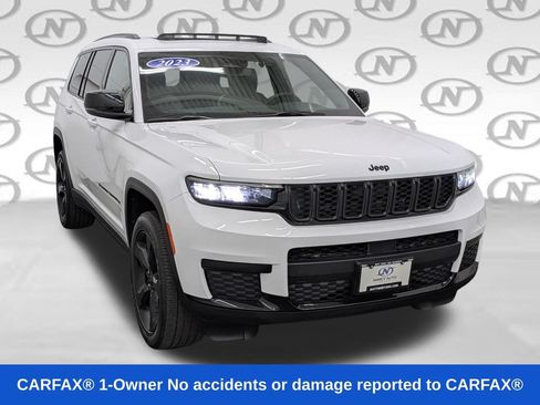 Used 2023 Jeep Grand Cherokee L Laredo AWD/4WD image 27