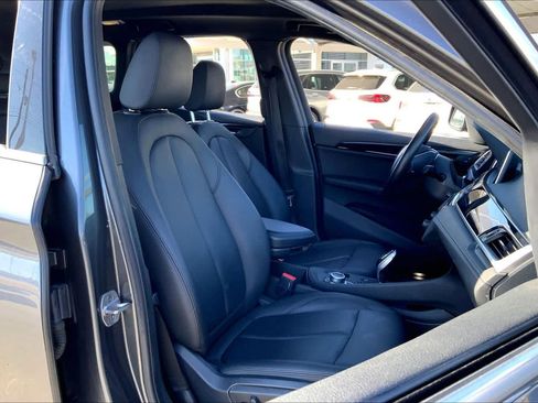 Used 2020 BMW X1 xDrive28i image 10