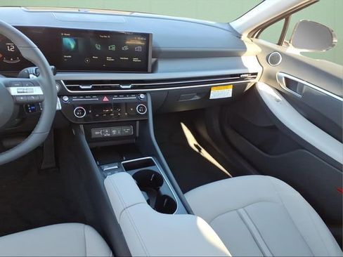 New 2026 Hyundai Sonata SEL AWD/4WD image 10