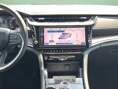 New 2026 Jeep Grand Cherokee L Limited AWD/4WD image 18