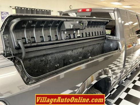 Used 2015 RAM 2500 Limited AWD/4WD image 36