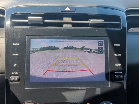 Used 2023 Hyundai Santa Cruz SEL AWD/4WD image 23