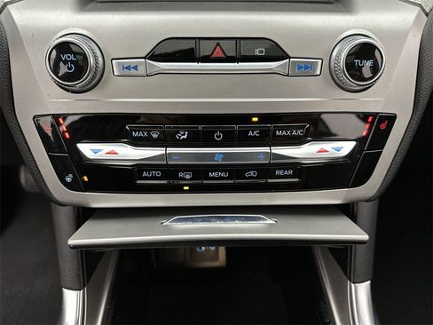 Used 2022 Ford Explorer Timberline image 19