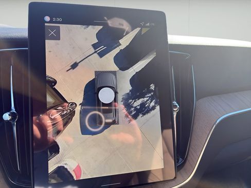 New 2026 Volvo XC60 B5 Plus w/ Protection Package image 7