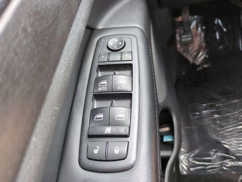Used 2015 Jeep Grand Cherokee Altitude AWD/4WD image 23