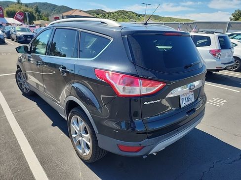 Used 2015 Ford Escape Titanium image 3