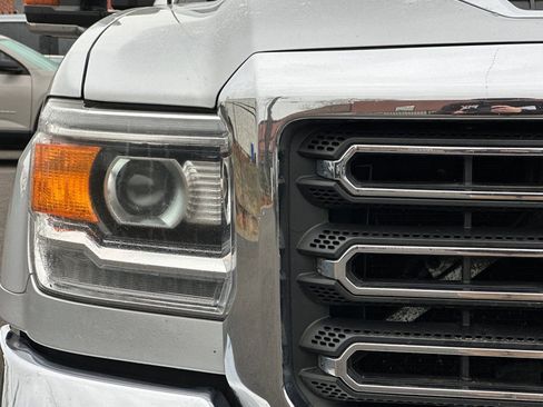 Used 2019 GMC Sierra 2500 SLT w/ Duramax Plus Package image 45