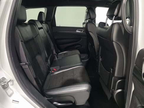 Used 2021 Jeep Grand Cherokee Altitude image 25