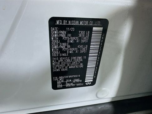 Used 2024 INFINITI QX80 Luxe w/ Cargo Package image 12