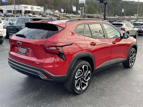 New 2026 Chevrolet Trax RS w/ Sunroof Package image 3