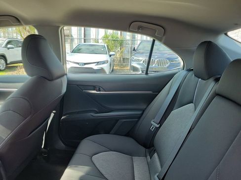 Used 2023 Toyota Camry LE image 9