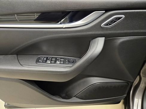 Certified 2021 Maserati Levante S image 31