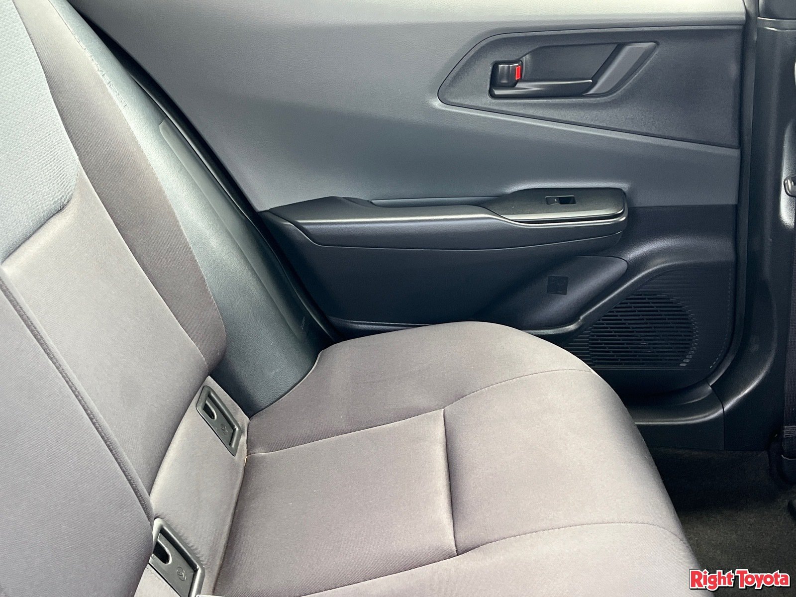 Certified 2024 Toyota Prius LE FWD image 15