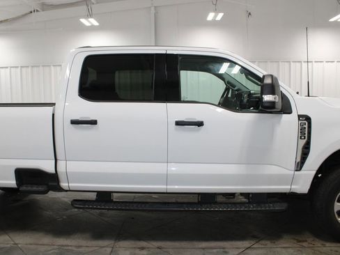 Used 2024 Ford F250 XLT image 11