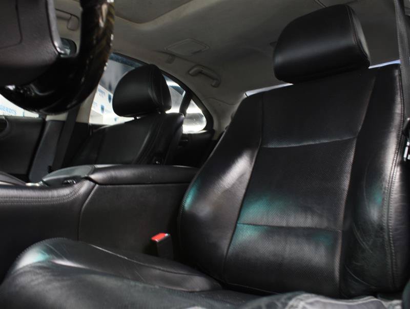 Used 2013 Lexus LS 460 AWD w/ Comfort Pkg image 9