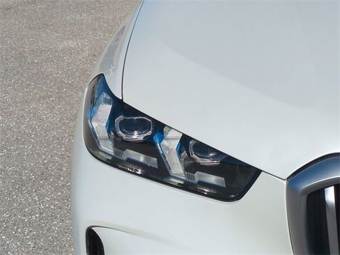 Used 2025 BMW X5 sDrive40i image 10