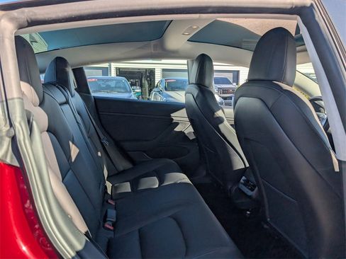 Used 2019 Tesla Model 3 Long Range image 14