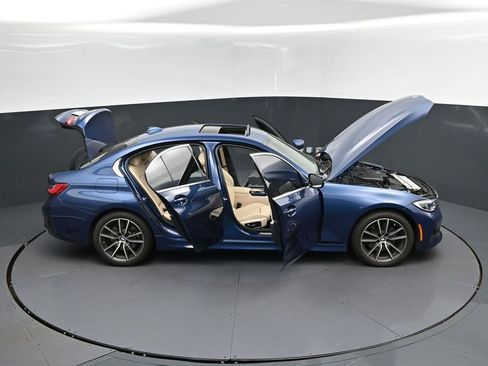 Used 2022 BMW 330i Sedan w/ Premium Package 2 image 50