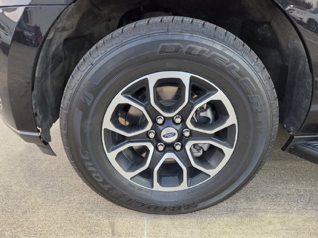 Used 2023 Ford Expedition XL AWD/4WD image 9