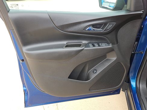 Used 2019 Chevrolet Equinox LT FWD image 12