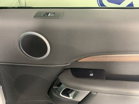 Used 2019 Land Rover Discovery HSE AWD/4WD image 37