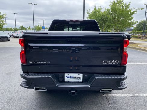 Used 2023 Chevrolet Silverado 1500 High Country w/ High Country Premium Package AWD/4WD image 8