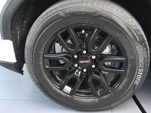 Used 2023 GMC Sierra 1500 Elevation RWD image 30