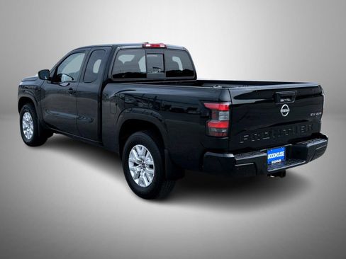 Used 2022 Nissan Frontier SV AWD/4WD image 7