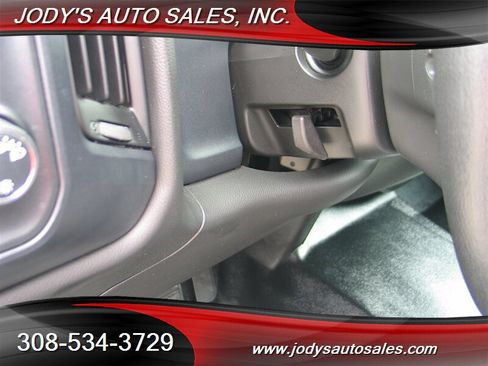 Used 2018 Chevrolet Silverado 1500 W/T w/ Trailering Package RWD image 10