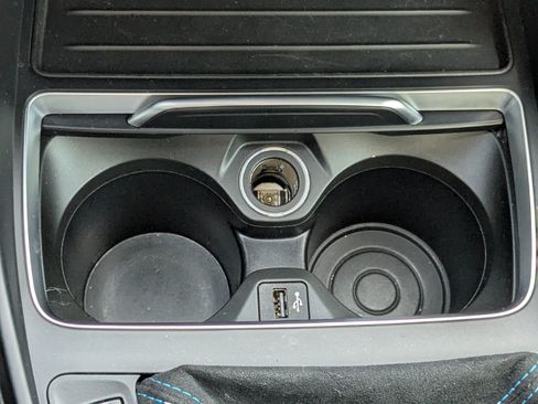 Used 2018 BMW M2 RWD image 22