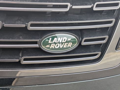 New 2026 Land Rover Range Rover Long Wheelbase SE image 32