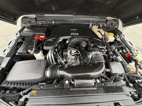 Used 2021 Jeep Wrangler Unlimited Sport image 27