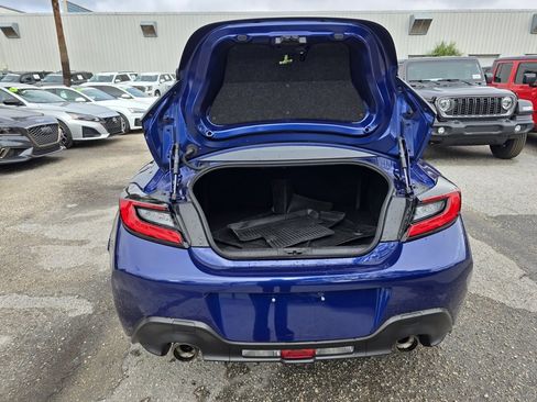 Used 2024 Toyota GR86 Premium image 30
