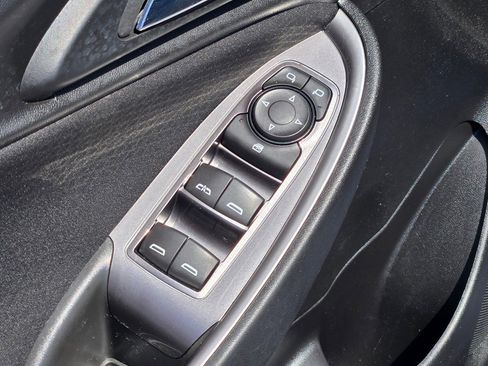 Used 2022 Chevrolet Malibu LT image 17