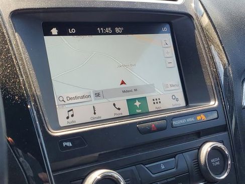 Used 2017 Ford Explorer XLT w/ Equipment Group 202A FWD image 22